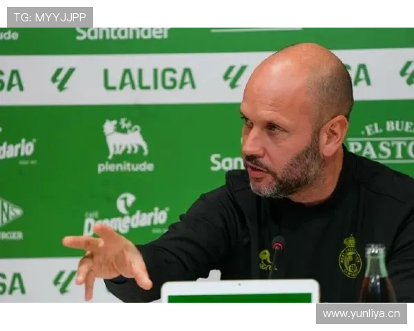 黄潜本赛季防守数据表现稳健,失球数与拦截效率走势清晰 黄潜本赛季防守数据表现稳健,失球数与拦截效率走势清晰