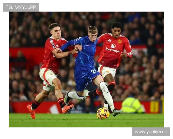 曼联中场失衡问题影响近期攻防转换，球队整体表现面临考验